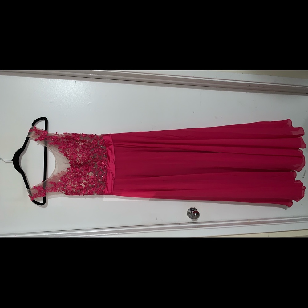 Prom Dress - Picture 2 of 6